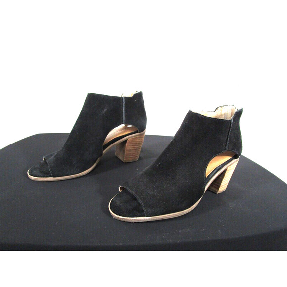 Lucky Brand Keight Black Suede Cut Out Side Peep Toe Sandal Booties Women 6.5 M - Picture 1 of 11